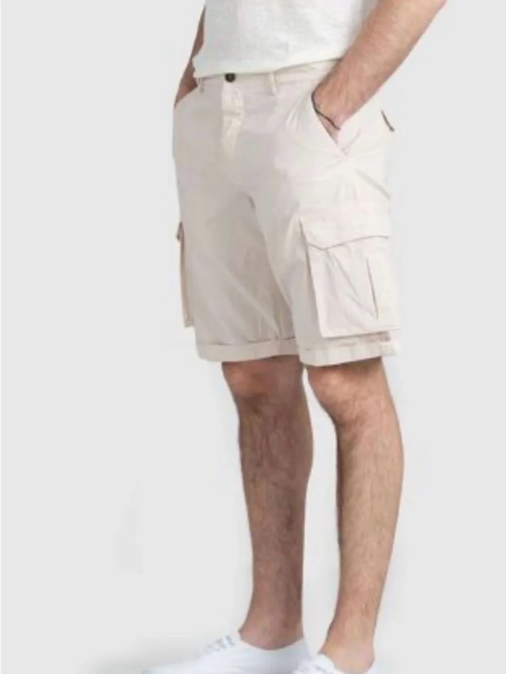 Paulo Solari  casual Men's Cream Cargo Shorts with Utility Pockets size 42  NWT